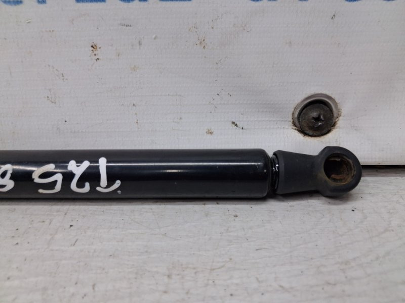 Амортизатор крышки багажника Toyota Avensis 2002-2010 6896009260 (Арт. 71314) Киев - изображение 1