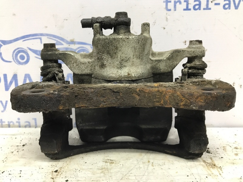 Суппорт передний правый Mitsubishi L200 KB 2.5 ДИЗЕЛЬ 4D56U 2006 (б/у) Київ - зображення 4