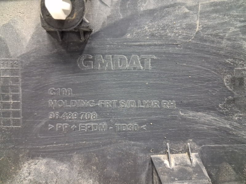 Накладка двери Chevrolet Captiva C100 2.4 БЕНЗИН Z24SED 2006 перед. прав. (б/у) Киев - изображение 5