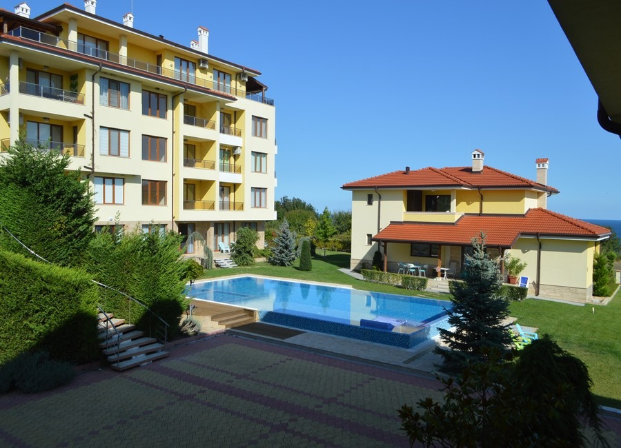 Большая 2-х комнатная квартира в г. Бяла (Болгария) в комфортабельном комплексе у моря Одеса - зображення 1