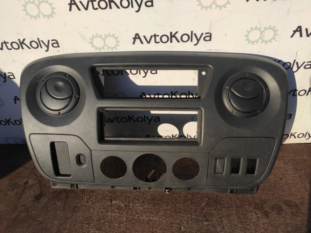 Накладка центральной консоли Renault Master III 2010-2019 (682600025R) Ковель - зображення 1