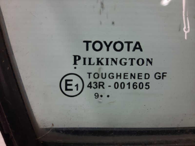 Стекло двери задней правой (форточка) Toyota Avensis T27 1.8 БЕНЗИН 2ZRFAE 2009 (б/у) Київ - зображення 3