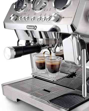 Кофеварка рожковая Delonghi La Specialista Maestro EC 9885.M 1450 Вт серебристая Київ