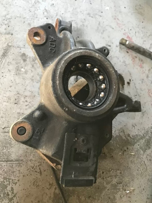 Бу поворотный кулак левый без ступицы Renault 400150053R, Megane 3, Fluence, Scenic 3, Кропивницький - зображення 1