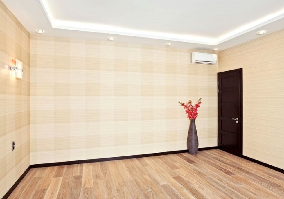 Поклейка шпалер Святошин Гореничі Мила Київ - зображення 1