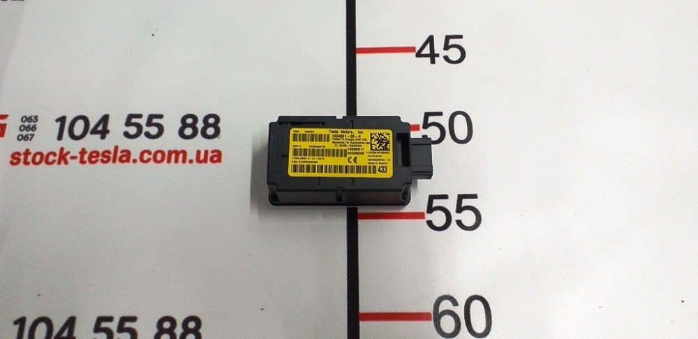 Антенна датчиков давления в шинах (TPMS) Tesla model S REST, Tesla model X 1034601-00-D Київ - зображення 1