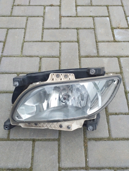 1835886 фара противотуманная левая DAF XF 106 Euro 6 Львів - зображення 1