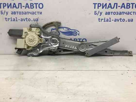 Стеклоподъемник передний правый Toyota Avensis 2002-2010 6981005050 (Арт. 57468) Київ