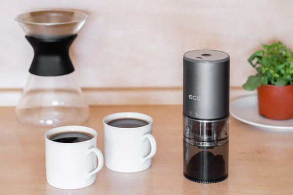 Кофемолка электрическая портативная EСG Minimo Premio EG-KM-160 черная Киев - изображение 3