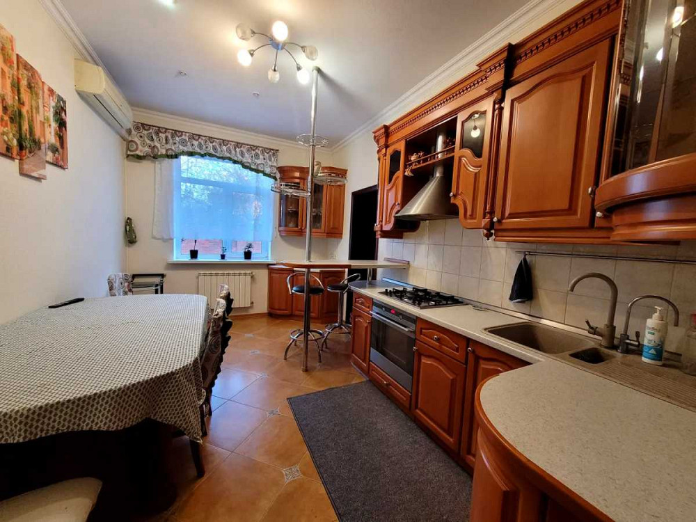 долгосрочная аренда 3-к дом Киев, Соломенский, 1300 $/мес. Київ - зображення 1