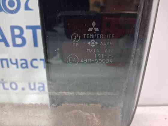 Стекло двери переднее левое Mitsubishi Pajero Sport K9 2.5 DIESEL 4D56 1996 (б/у) Киев