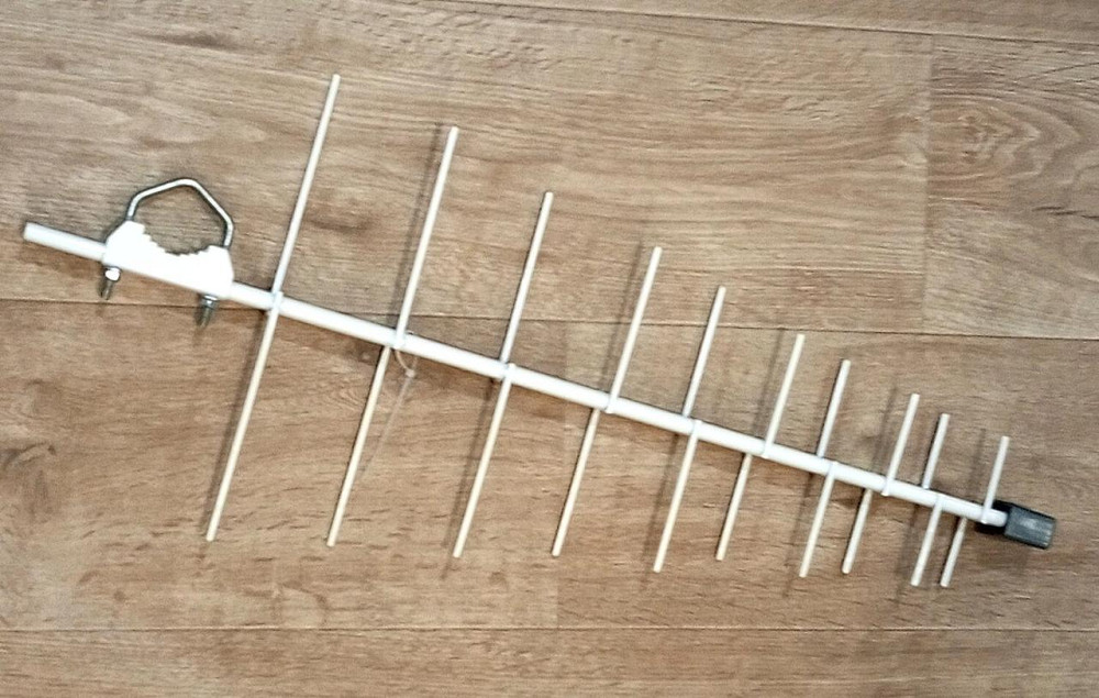 Антенна логопериодическая 450-605/675-740 МГц 14 дБ, до 100 Вт, стальная Днепр - изображение 6