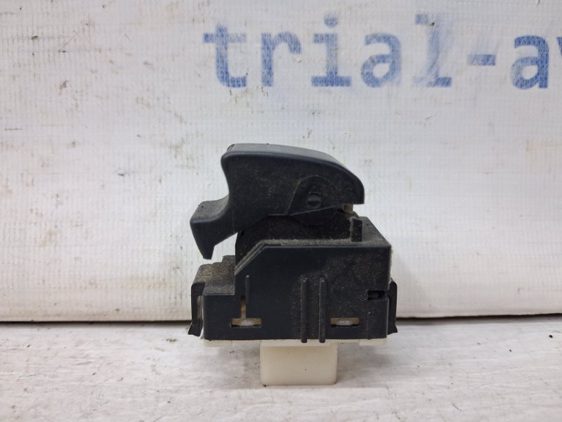 Кнопка стеклоподъемника Toyota Avensis T25 1.8 БЕНЗИН 1ZZFE 2002 (б/у) Київ - зображення 1