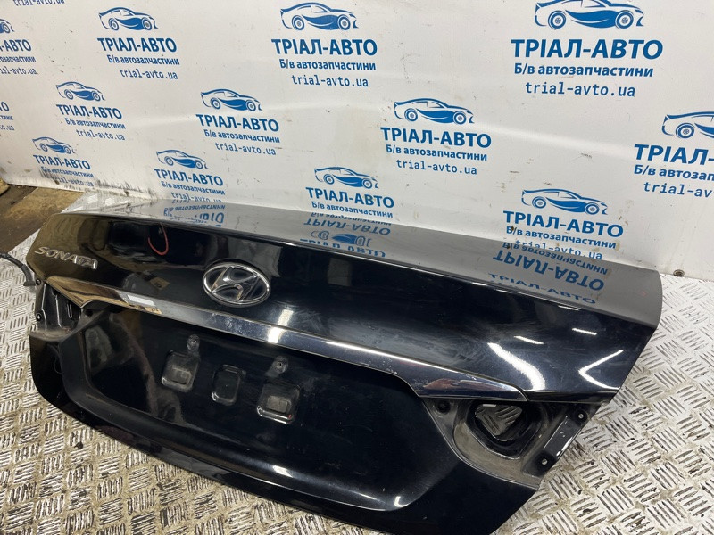 Крышка багажника Hyundai Sonata YF 2.4 БЕНЗИН G4KJ 2010 (б/у) Киев - изображение 3