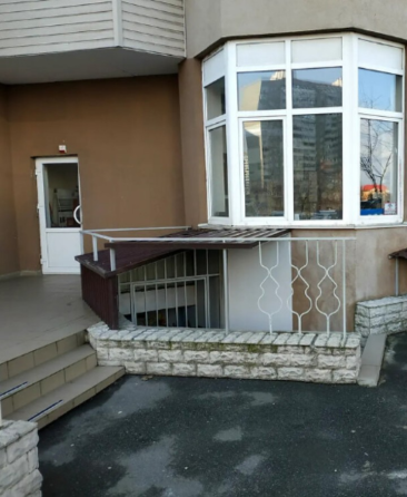 Троєщіна,вул Градинська 11, приміщення 70м Київ