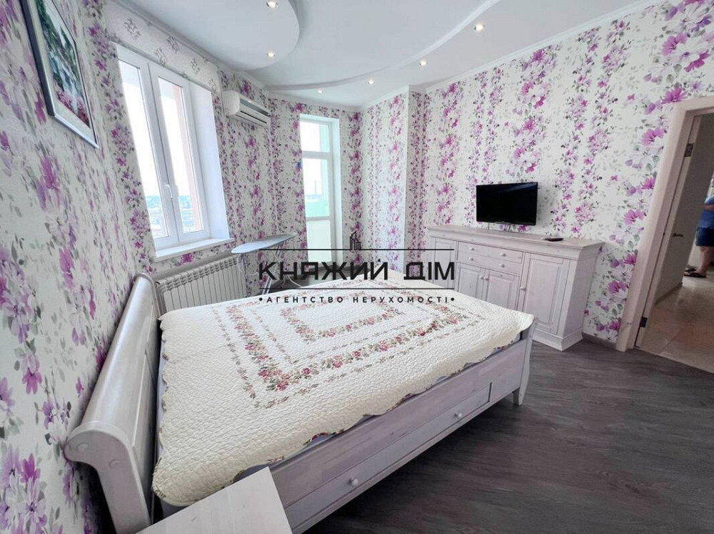 Є Генератор Відмінна двокімнатна квартира в новобудові біля метро Чернігівська. № 11155369 Київ - зображення 2