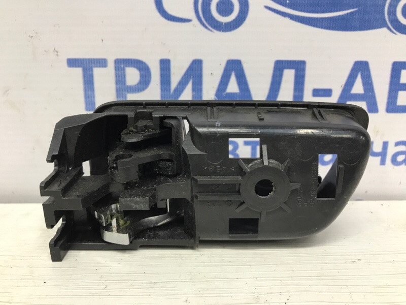 Ручка двери внутренняя правая Toyota Camry XV30 2.4 БЕНЗИН 2AZFE 2001 (б/у) Киев - изображение 3