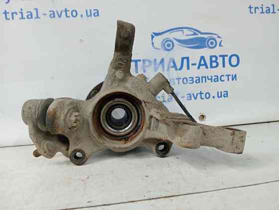 Кулак поворотный левый со ступицей Toyota Avensis T25 1.8 БЕНЗИН 1ZZFE 2002 (б/у) Киев