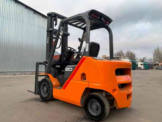 Дизельний навантажувач TCM (Nissan), 2022 року з бiчним зсувом Модель: FD20T5M Чернігів