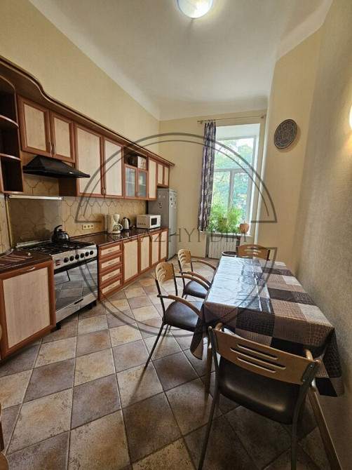 БЕЗ КОМІСІЇ ! ПІСЛЯ РЕМОНТУ !!! Оренда 3-х к.кв. 100 кв.м. метро Хрещатик вул. Заньковецька. Код об' Киев - изображение 2