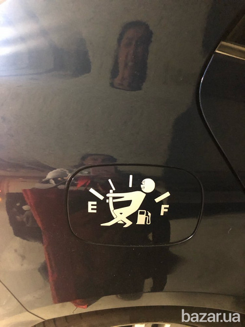 Наклейка на авто на крышку бака авто Белая светоотражающий эффект Борисполь - изображение 4