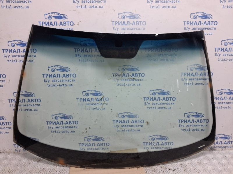 Стекло лобовое Hyundai Sonata NF 2.4 БЕНЗИН G4KC 2004 (б/у) Киев - изображение 1