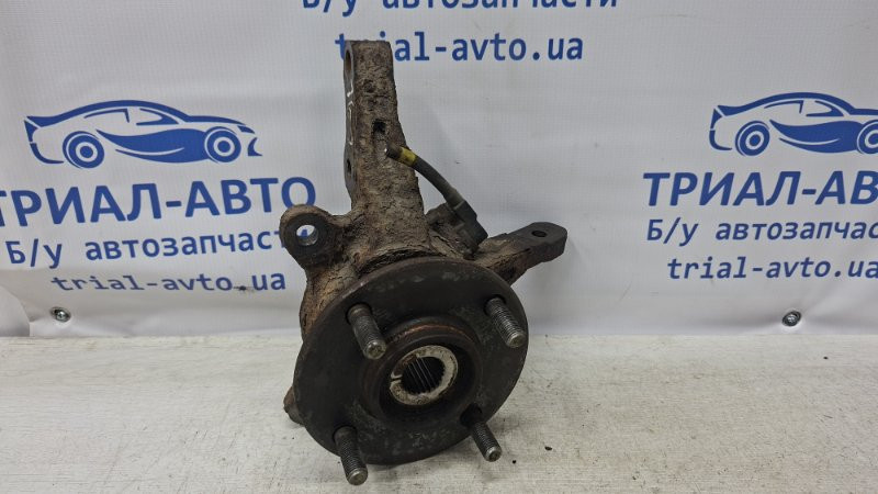 Кулак поворотный левый со ступицей Mitsubishi Lancer 9 1.6 БЕНЗИН 4G18 2003 (б/у) Київ - зображення 1