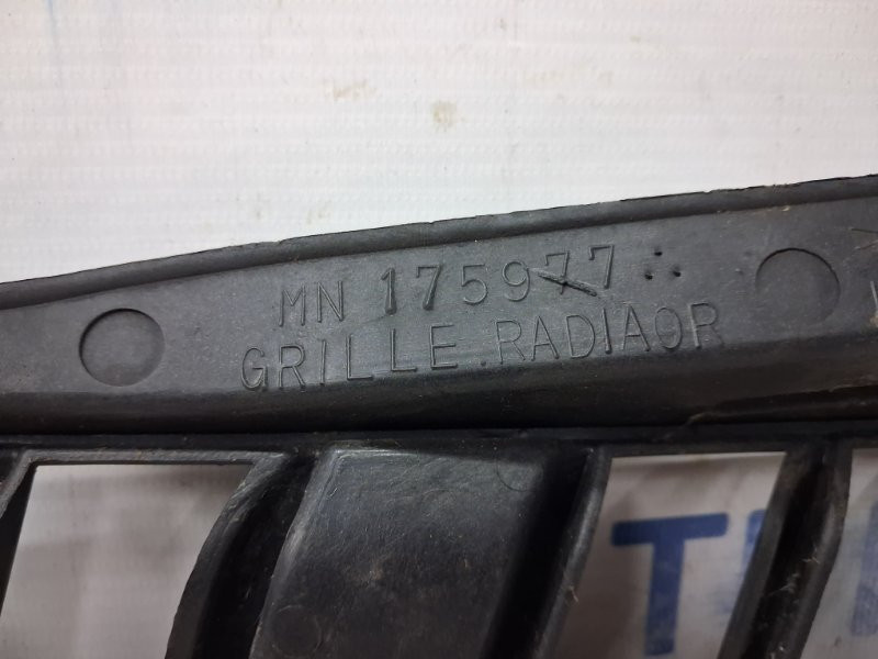 Решетка радиатора Mitsubishi Outlander CU 2.4 БЕНЗИН 4G69 2003 лев. (б/у) Киев - изображение 5