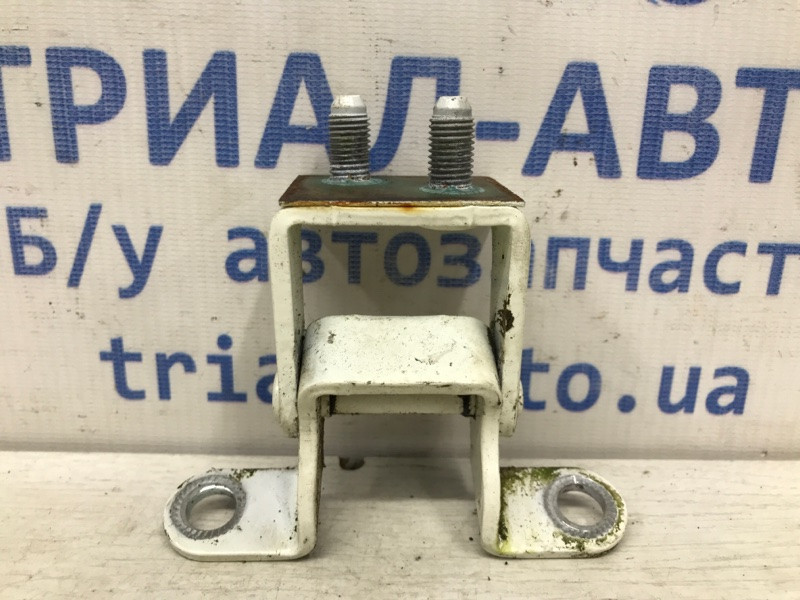 Петля крышки багажника SsangYong Korando C200 2.0 DIESEL 2010 (б/у) Київ - зображення 1