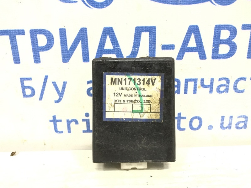 Блок управления полным приводом Mitsubishi L200 KB 2.5 ДИЗЕЛЬ 4D56U 2006 (б/у) Киев - изображение 1