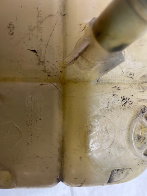 Бачок радиатора (расширительный) Jeep Cherokee KL 2.4 БЕНЗИН ED6 2013 (б/у) Київ - зображення 5