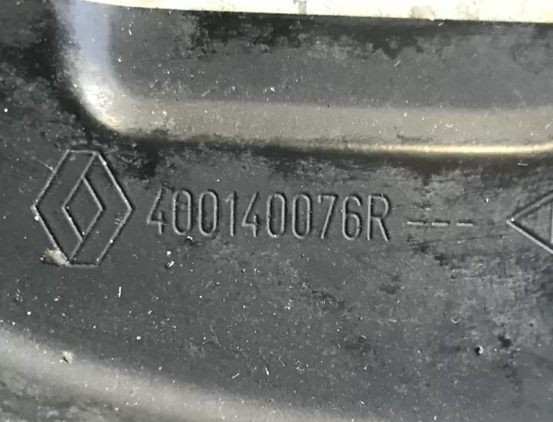 Бу пыльник переднего тормозного диска Renault Fluence , 400140076R правый Кропивницкий - изображение 2