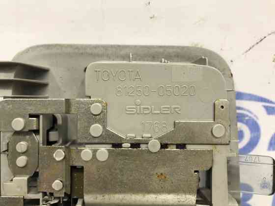 Плафон задний Toyota Avensis 2002-2010 8125005020 (Арт. 42360) Київ