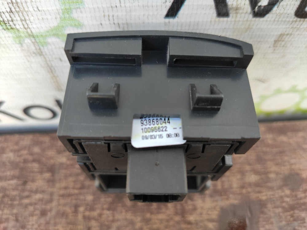 Кнопка обогрева заднего стекла Renault Trafic III 2014-2021 (253508347R) Ковель - изображение 3