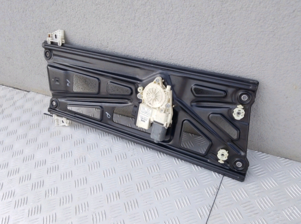 1881915 Стеклоподьемник электро правый DAF XF 106 Euro 6 Львов - изображение 3