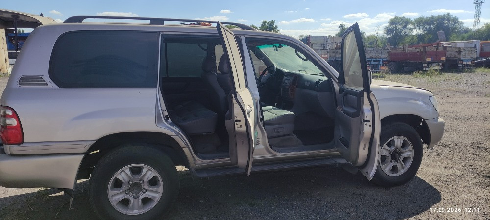 Продаж автомобілю Toyota Land Cruiser 100 Кам'янське (Дніпродзержинськ) - зображення 4