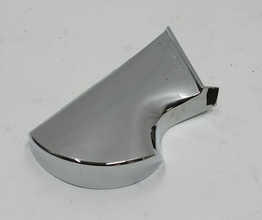 Накладка кронштейна зеркала наружного правого нижняя хром Tesla model X 1035181-00-J Киев - изображение 1
