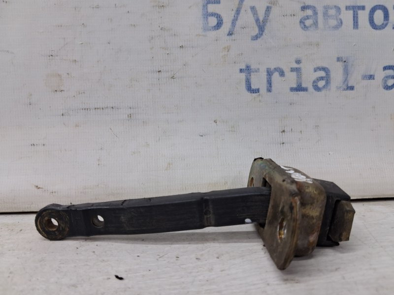 Ограничитель двери задний правый Mitsubishi Pajero Sport K9 3.0 БЕНЗИН 6G72 1996 (б/у) Київ - зображення 1