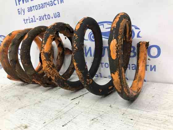 Пружина задняя Mitsubishi Pajero Wagon 3 3.2 ДИЗЕЛЬ 4M41 1999 (б/у) Киев