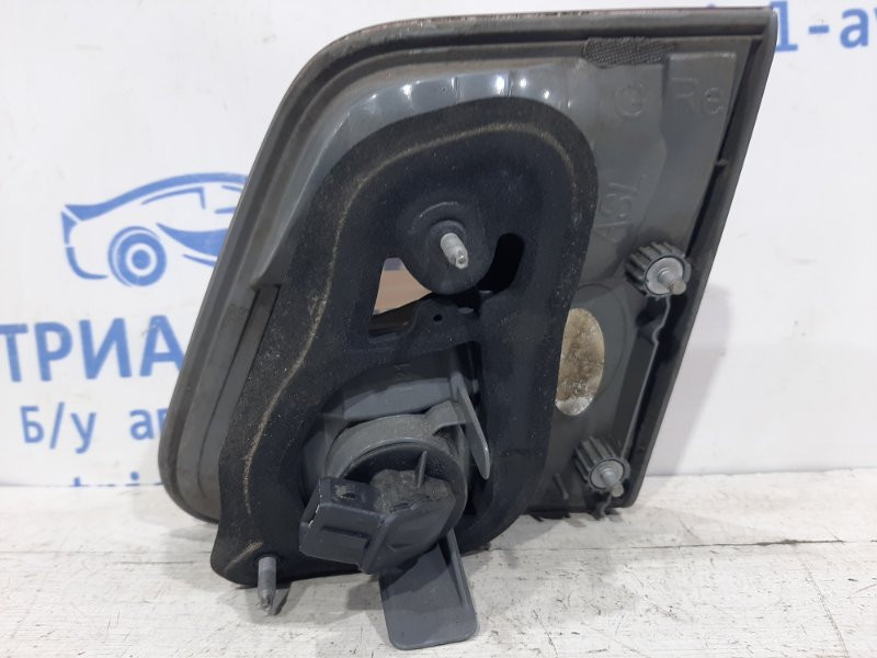 Фонарь задний внутренний левый Toyota Avensis T27 1.8 БЕНЗИН 2ZRFAE 2009 (б/у) Київ - зображення 4