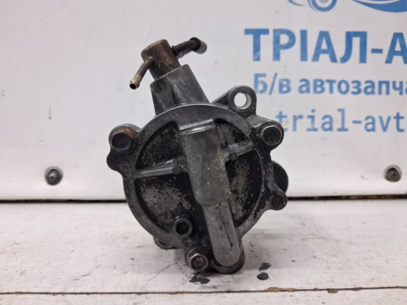 Насос вакуумный Mitsubishi Pajero Wagon 3 3.2 ДИЗЕЛЬ 4M41 1999 (б/у) Киев - изображение 4