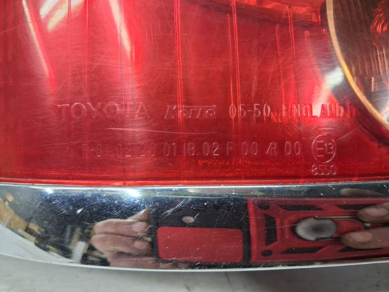 Фонарь задний внешний левый Toyota Avensis T25 2.2 DIESEL 2ADFTV 2002 (б/у) Київ - зображення 7