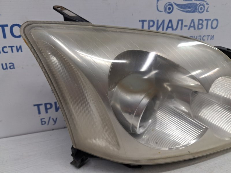 Фара правая галоген Toyota Avensis T25 1.8 БЕНЗИН 1ZZFE 2002 (б/у) Київ - зображення 2