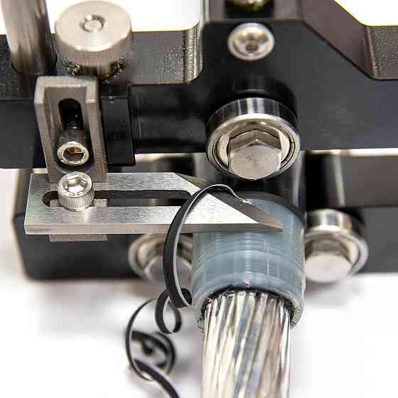 Инструмент для снятия изоляции кабелей из сшитого полиэтилена и полупроводникового экрана ø38-68мм   Харьков