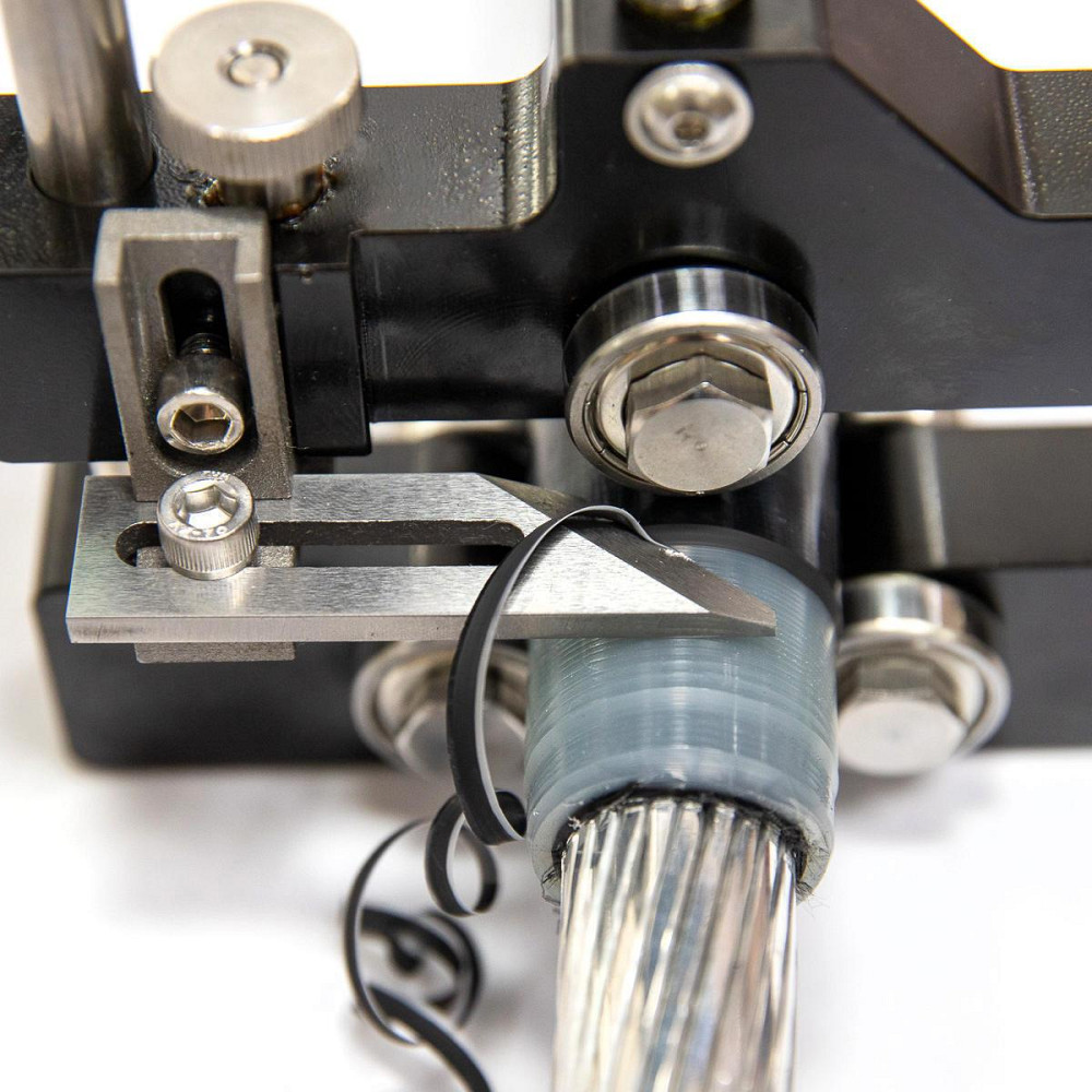 Инструмент для снятия изоляции кабелей из сшитого полиэтилена и полупроводникового экрана ø38-68мм   Харків - зображення 4