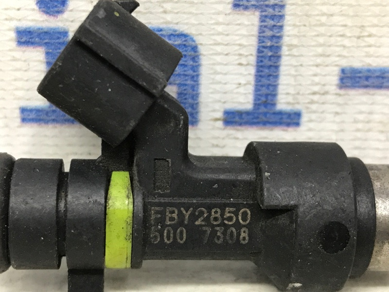 Форсунка топливная Nissan Qashqai J10 2.0 БЕНЗИН MR20DE 2006 (б/у) Київ - зображення 2