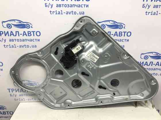 Стеклоподъемник задний правый Kia Ceed 2006-2012 834811H010 (Арт. 46058) Київ