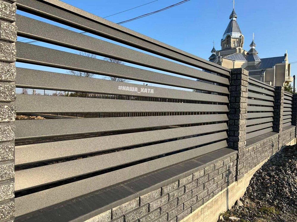 Сучасний металевий паркан - огорожа Жалюзі від виробника Херсон - изображение 3