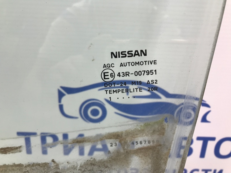 Стекло двери переднее левое Nissan Juke F15 1.6 TURBO MR16DDT 2010 (б/у) Киев - изображение 3