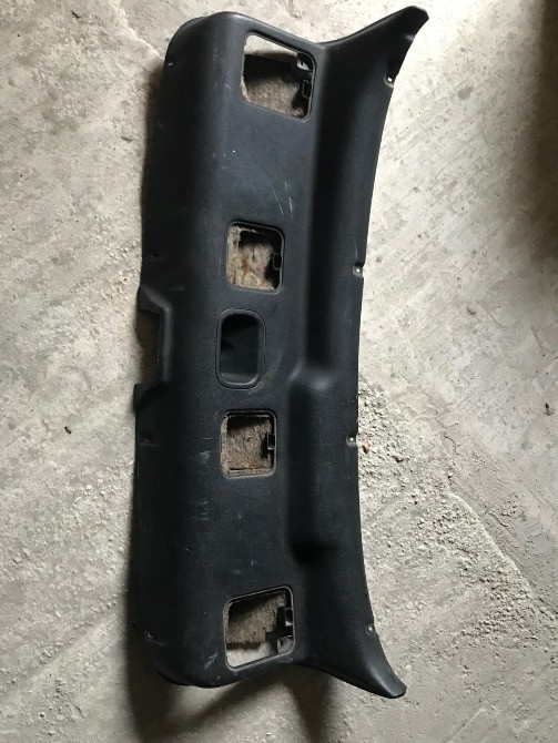 Бу обшивка крышки багажника Renault Laguna 1, 7700410208, 7700410207, хетчбэк Кропивницкий - изображение 1